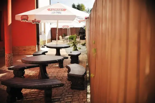 Hotel Restauracja Twist 10